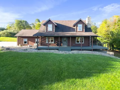 26178 Jelloway Rd, Danville, OH 43014
