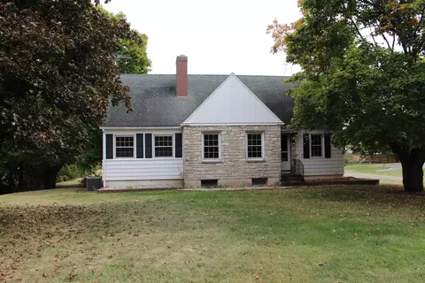 1150 N Court St, Circleville, OH 43113