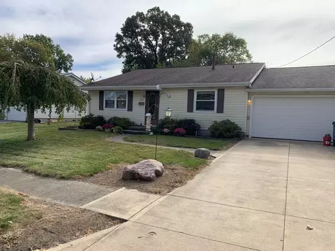 1381 Plantation Dr, Marion, OH 43302