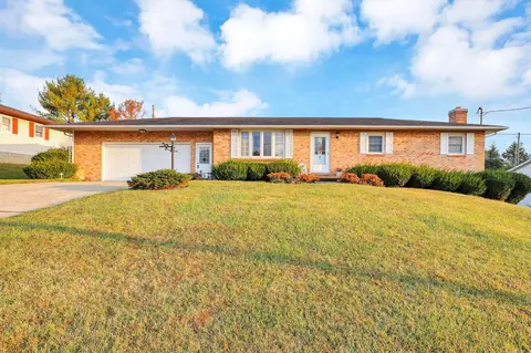 1431 Ludwig Ct, Lancaster, OH 43130