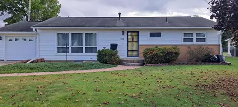 215 Swainford Dr, Heath, OH 43056