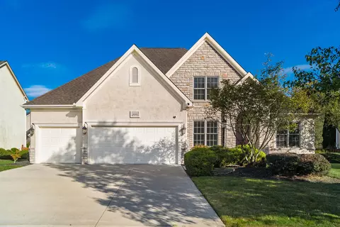 8048 Saybrook Dr, Westerville, OH 43082