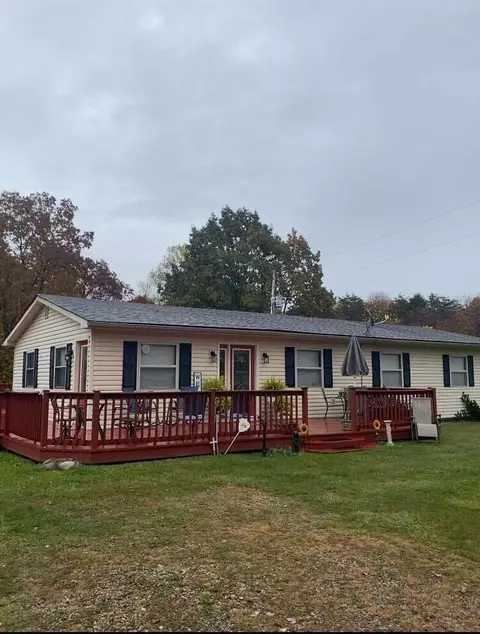 13370 State Route 374, Rockbridge, OH 43149