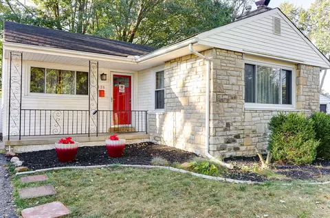 121 Pinewood Dr, Columbus, OH 43213