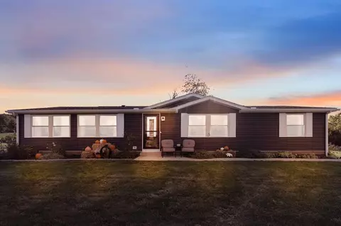 4093 Pine Grove Rd SW, Amanda, OH 43102