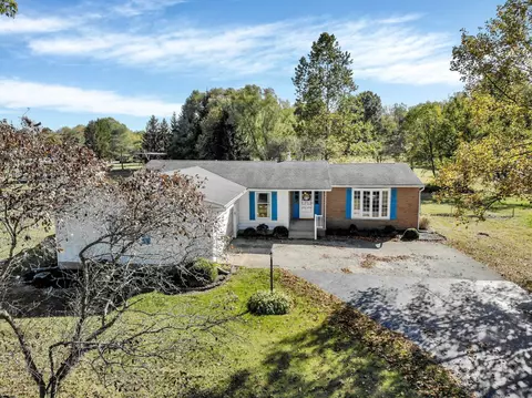 869 Dunkle Rd, Circleville, OH 43113 photo 7