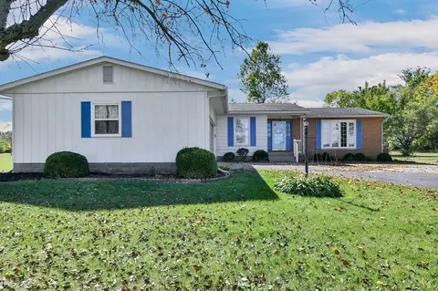 869 Dunkle Rd, Circleville, OH 43113 photo 9
