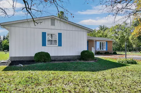 869 Dunkle Rd, Circleville, OH 43113 photo 10