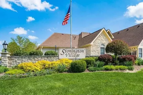 1276 Stonehill Ln, Lancaster, OH 43130