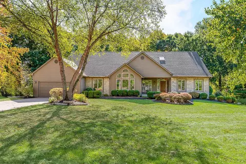 345 Shale Ridge Ct, Powell, OH 43065