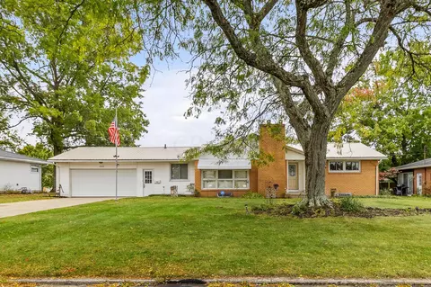 1357 Sharon Rd, Mansfield, OH 44907