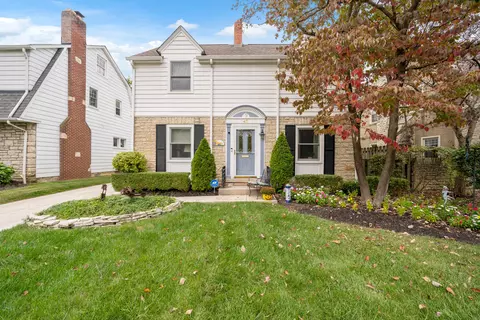 47 N Stanwood Rd, Bexley, OH 43209