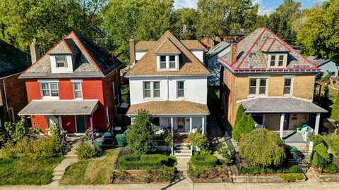 1237 Hamlet St, Columbus, OH 43201 photo 2