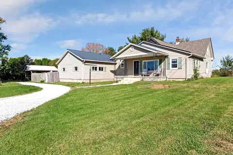 2421 N County Line Rd, Sunbury, OH 43074