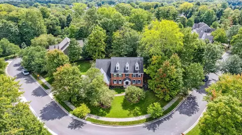 156 Cressingham Ln, Powell, OH 43065