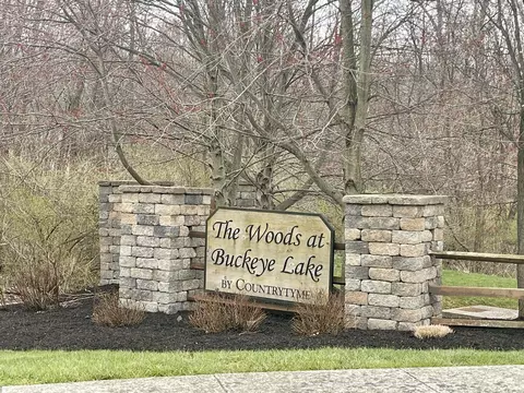144 Quailrun Rd, Thornville, OH 43076