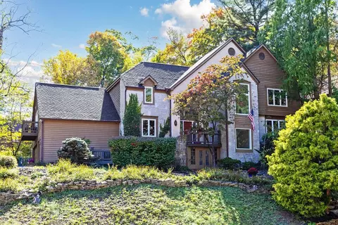 779 Robbins Way, Worthington, OH 43085