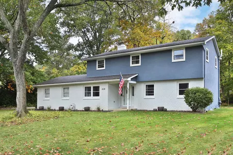 2638 Lakewood Dr, Columbus, OH 43231