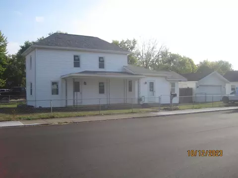 628 Delaware St, Washington Court House, OH 43160