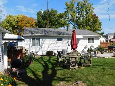 357 W Front St, Logan, OH 43138 photo 3