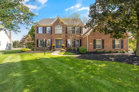 5345 Agate Pl, Lewis Center, OH 43035