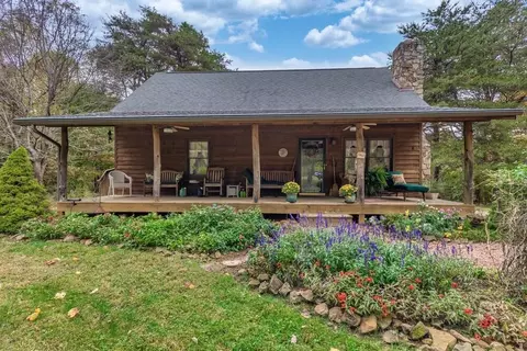 22360 Buena Vista Rd, Rockbridge, OH 43149