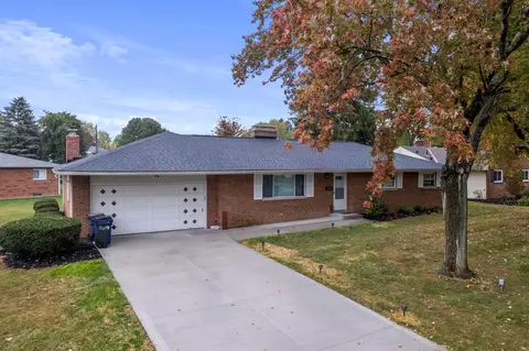 1755 Riverhill Rd, Columbus, OH 43221