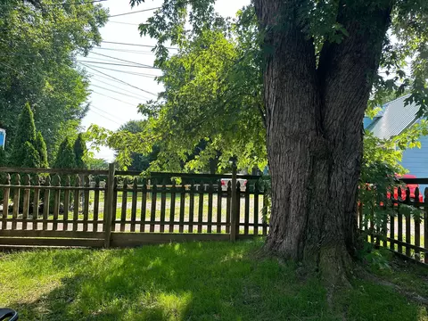 Exterior - 324 N Spring St, Logan, OH 43138 photo 7 of 7