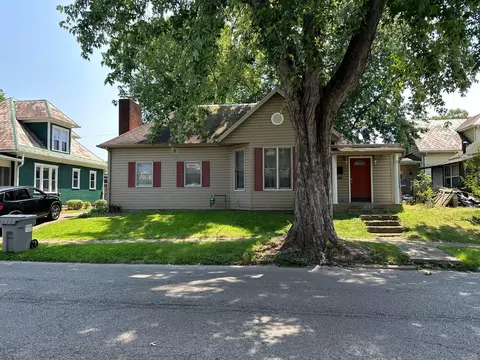 Exterior - 324 N Spring St, Logan, OH 43138 photo 3 of 7