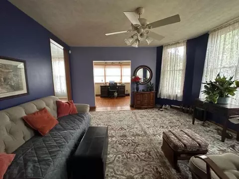 Living - 324 N Spring St, Logan, OH 43138 photo 2 of 4