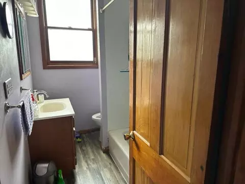 Bath - 324 N Spring St, Logan, OH 43138 photo 1 of 1