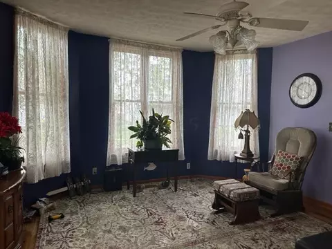 Living - 324 N Spring St, Logan, OH 43138 photo 3 of 4