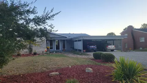 1230 Nelson Dr, Chillicothe, OH 45601
