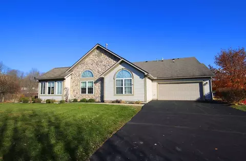 139 Colonial Woods Dr, Mount Vernon, OH 43050