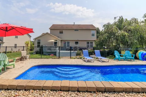 6446 Saylor St, Canal Winchester, OH 43110