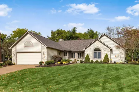 2973 Shoreline Dr, Lewis Center, OH 43035