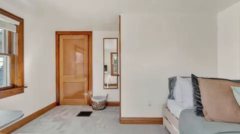 301 E Markison Ave, Columbus, OH 43207 photo 37