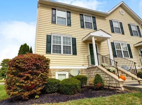 7140 W Campus Rd #28, New Albany, OH 43054