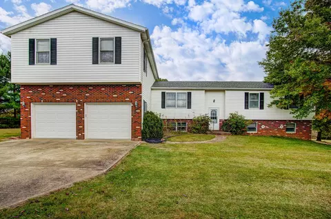 2770 Wesley Chapel Rd, Zanesville, OH 43701