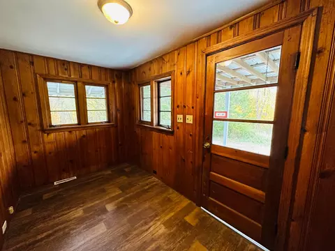147 High St, Corning, OH 43730 photo 7
