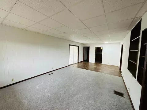 147 High St, Corning, OH 43730 photo 10