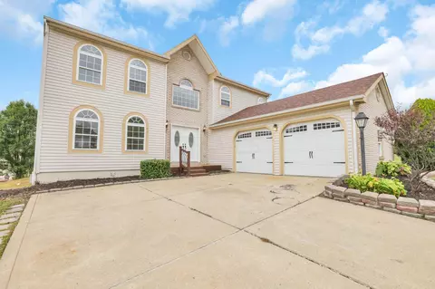 61 Roxbury Dr, Pickerington, OH 43147