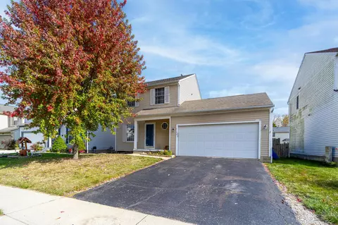 5126 Upland Meadow Dr, Canal Winchester, OH 43110