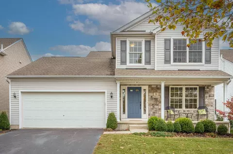 52 Gold Meadow Dr, Lewis Center, OH 43035