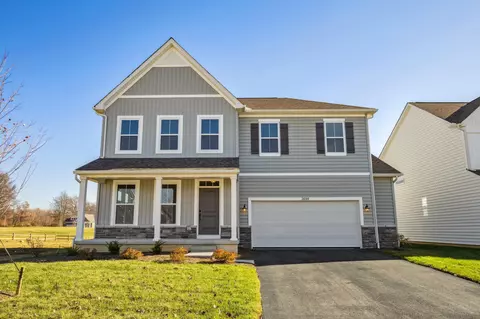 2698 Carmie Dr, Blacklick, OH 43004