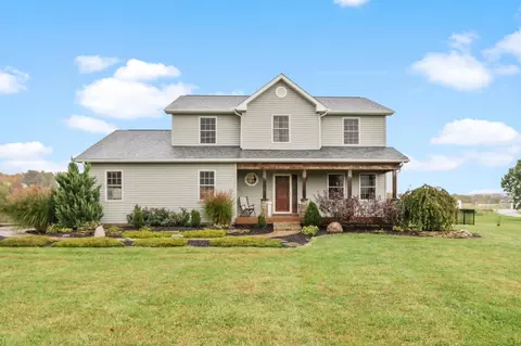2160 Pickerington Rd, Carroll, OH 43112