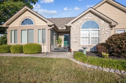 112 Villa Pointe Dr, Springboro, OH 45066 photo 2
