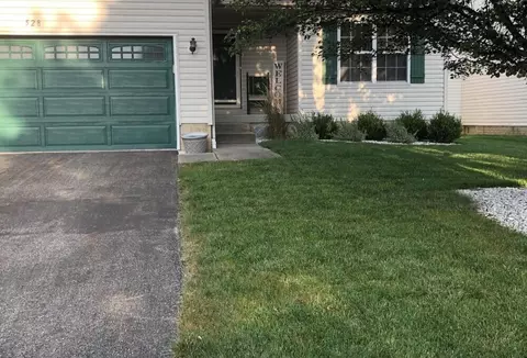 528 Farm Hill Ct, Blacklick, OH 43004
