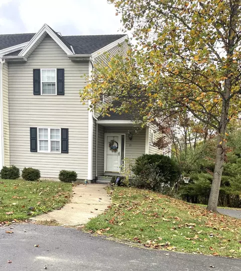 21 Westfield Pl, Athens, OH 45701
