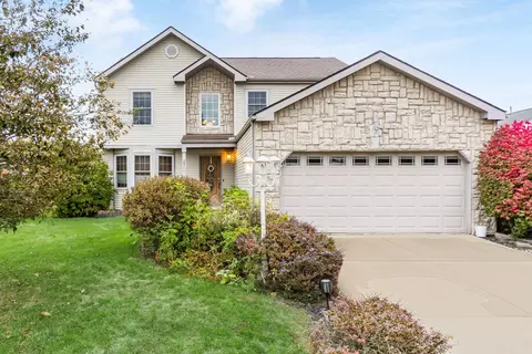 324 Regency Ave, Pataskala, OH 43062